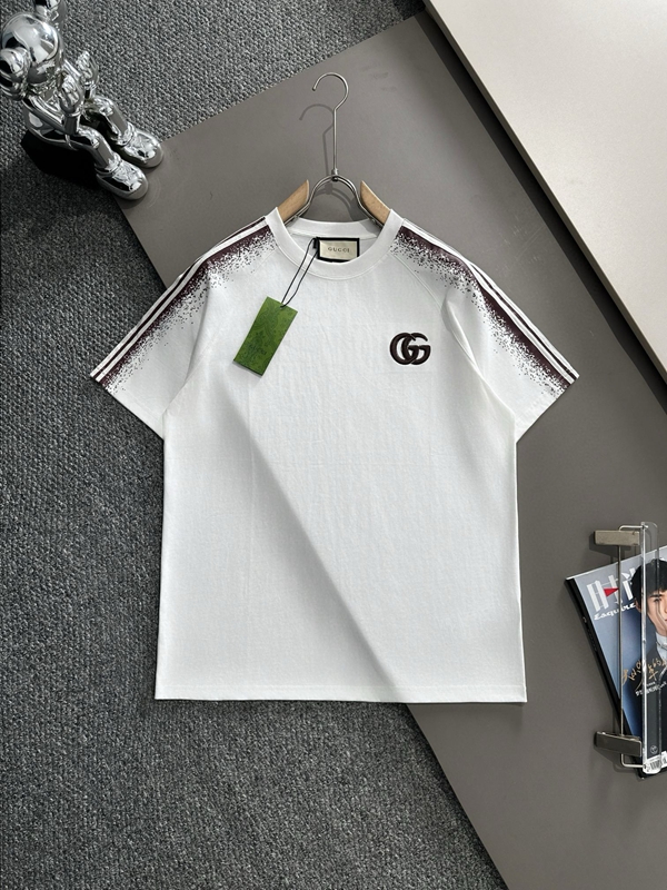 ブランドTシャツ正面デザイン